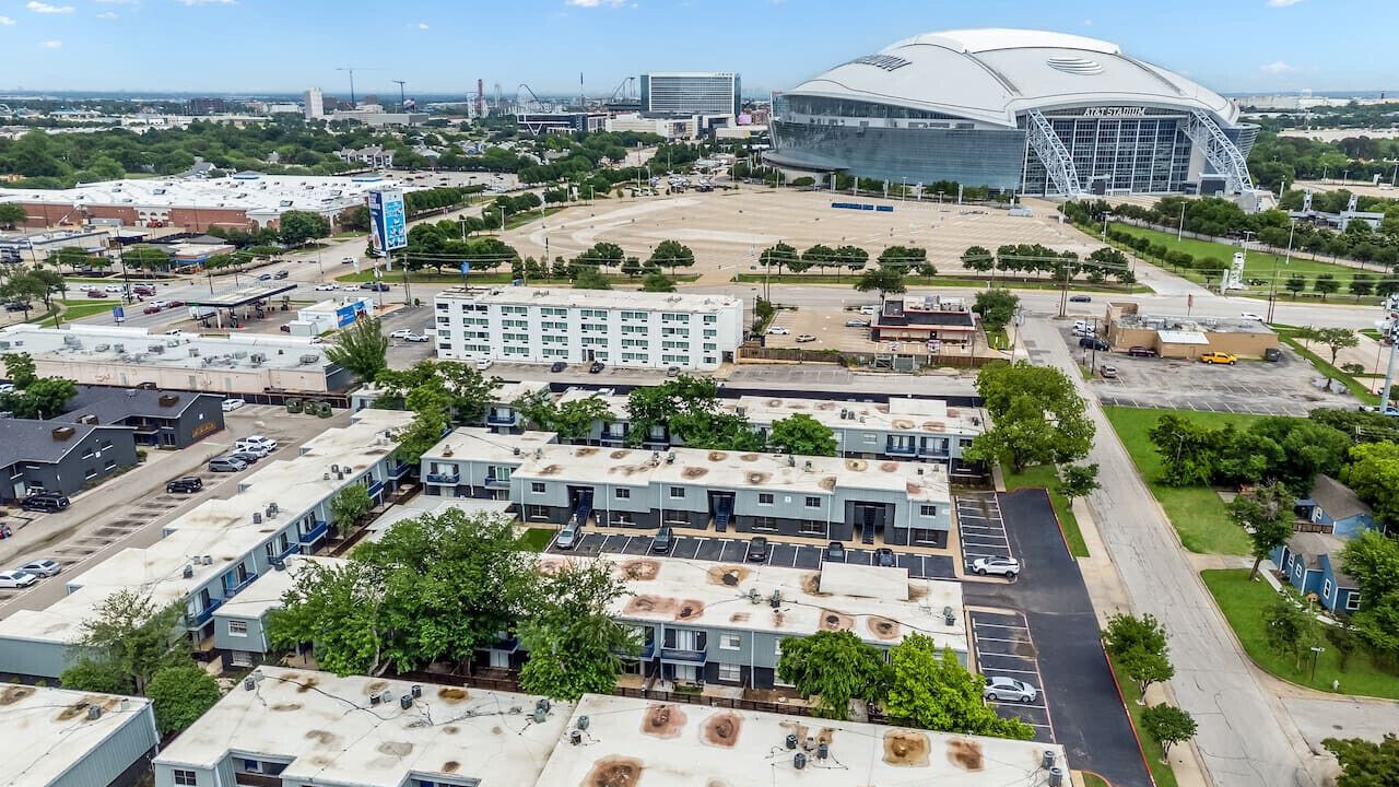 Photo of Outdoor in Central Arlington