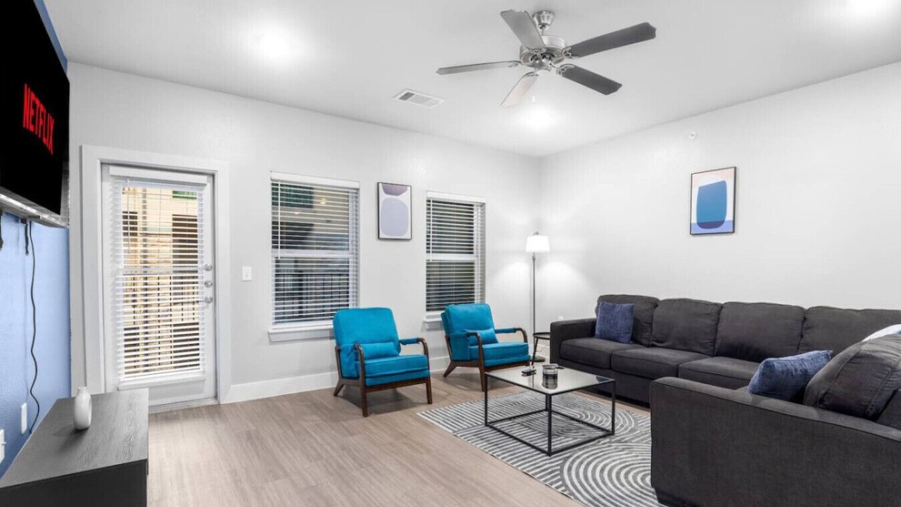 Photo of Livingroom in Grand Prairie