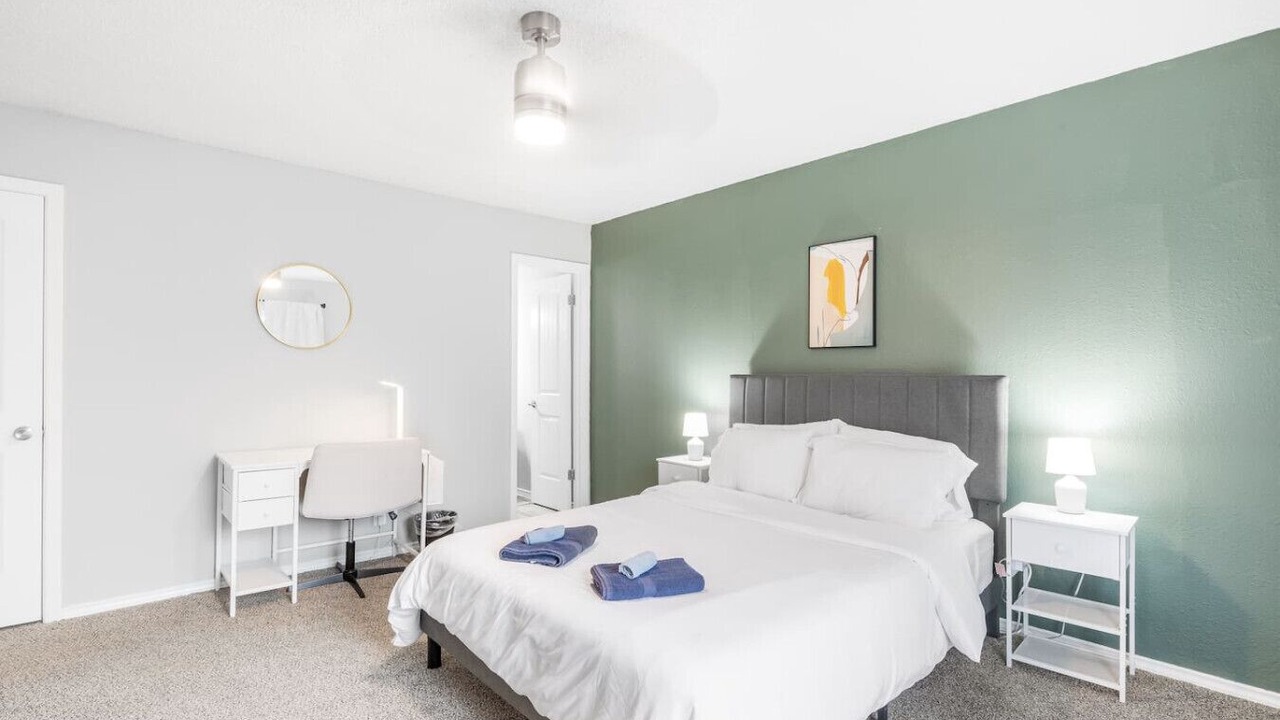 Photo of Bedroom in Central Arlington