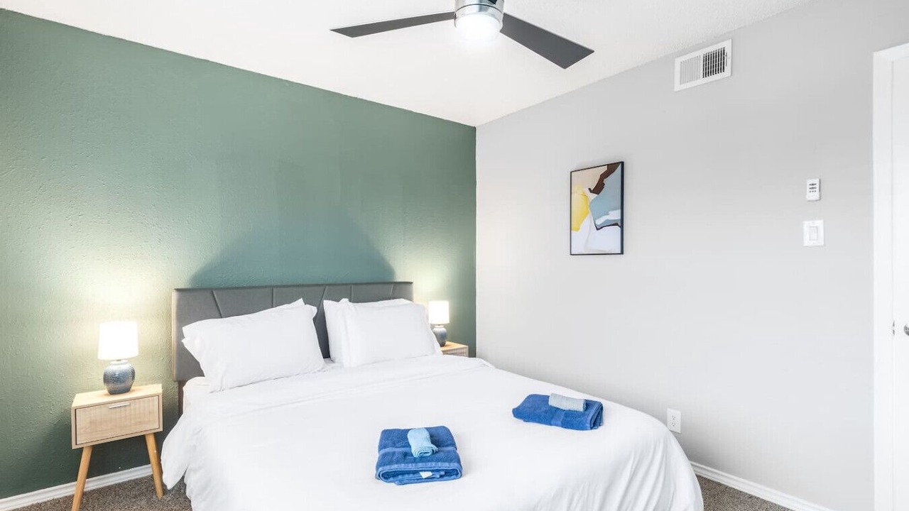 Photo of Bedroom in Central Arlington