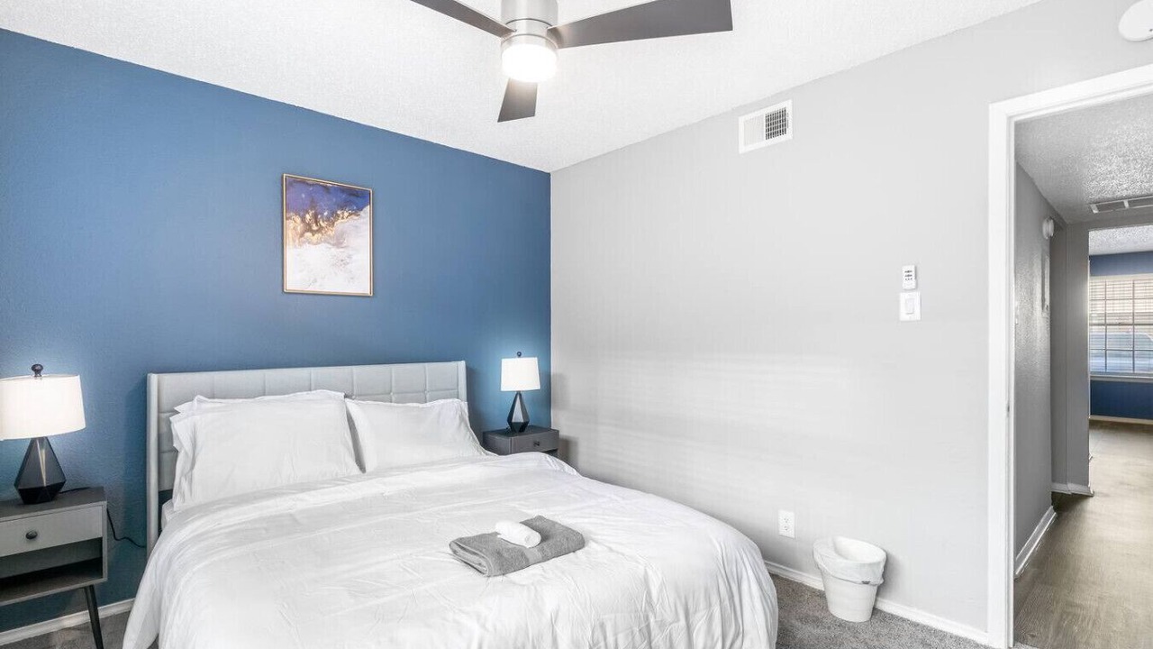 Photo of Bedroom in Central Arlington