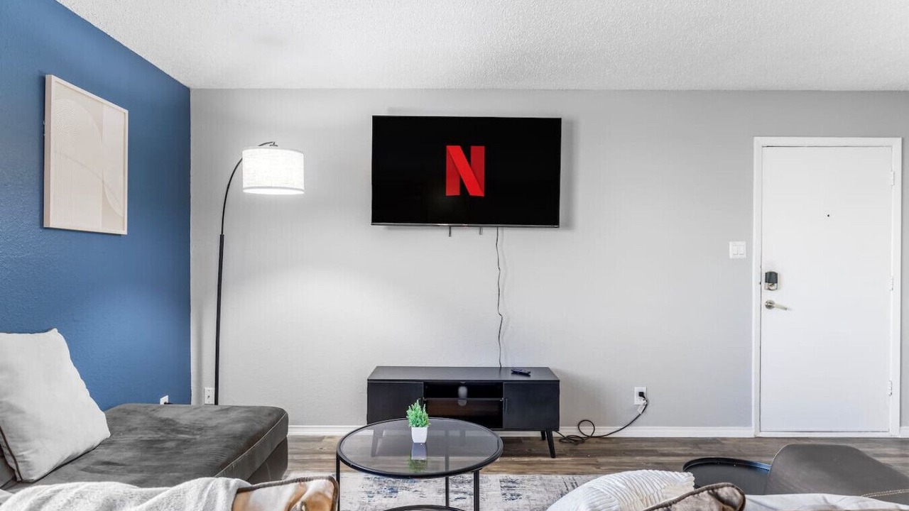Photo of Livingroom in Central Arlington