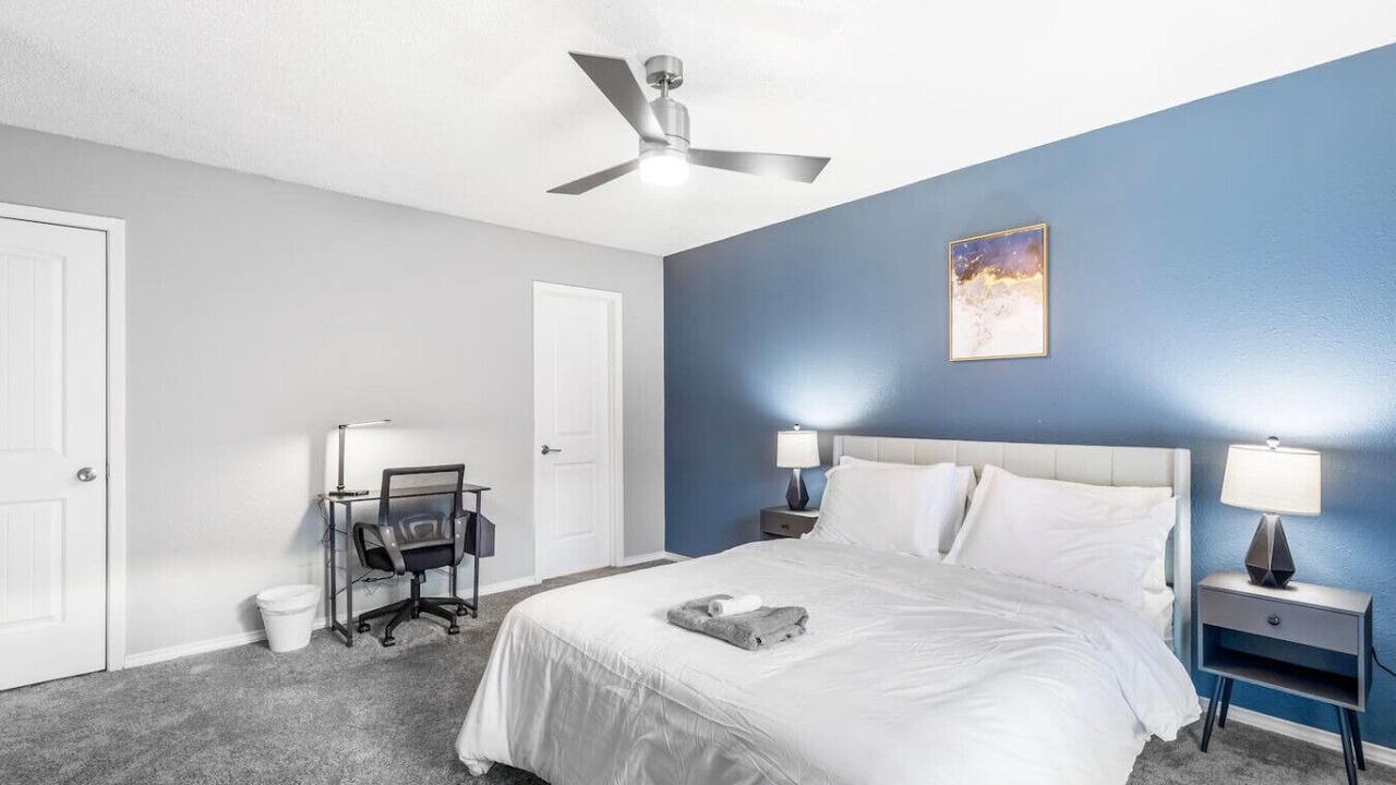 Photo of Bedroom in Central Arlington