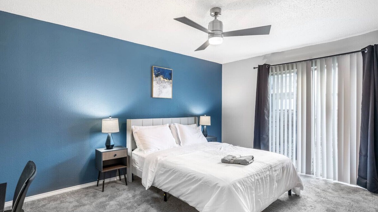 Photo of Bedroom in Central Arlington