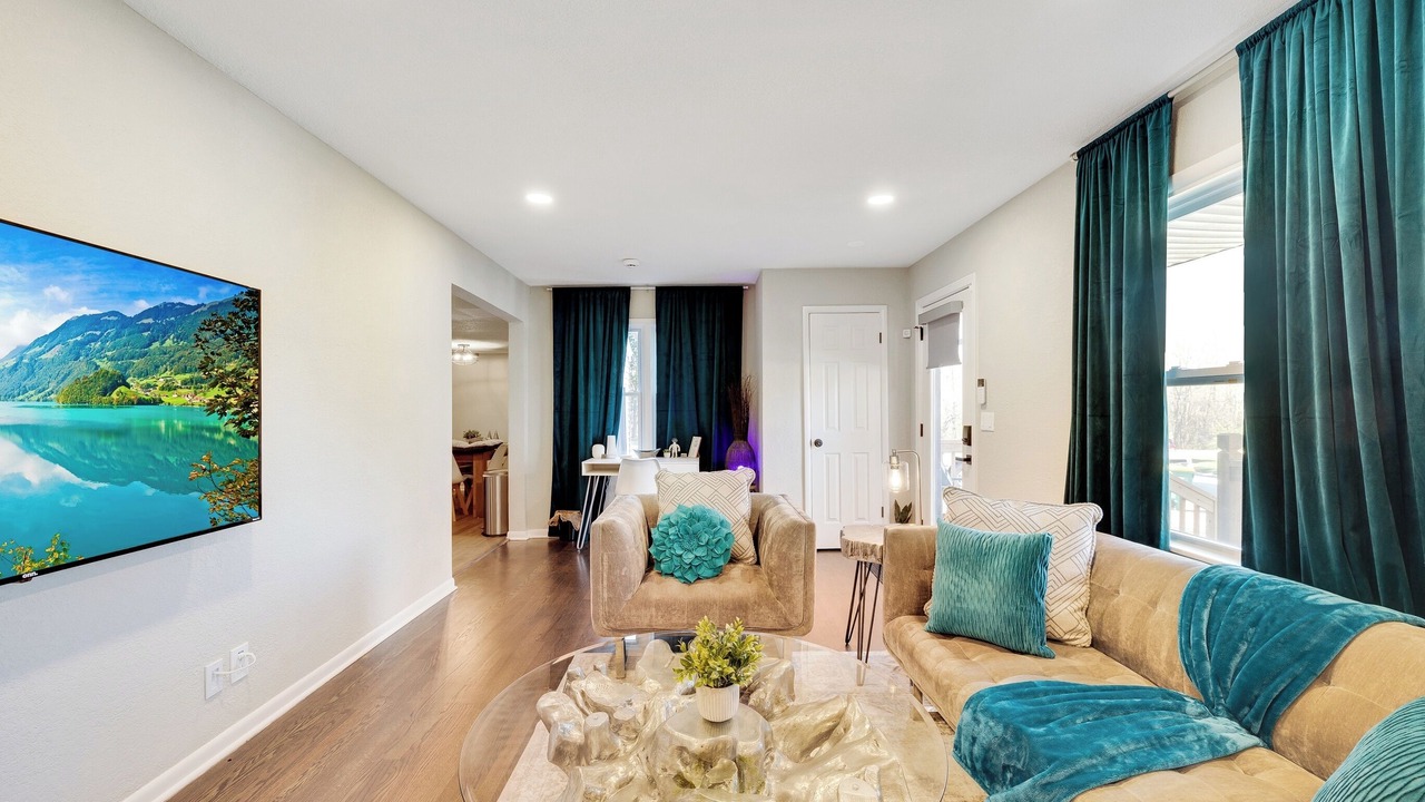 Photo of Livingroom in Lee's Summit