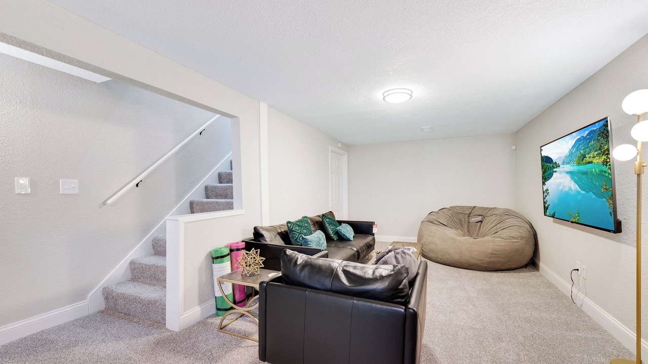 Photo of Livingroom in Lee's Summit