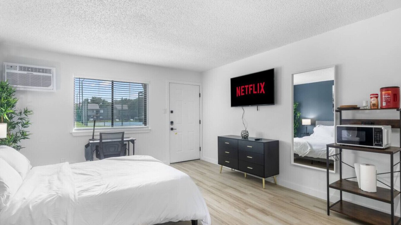 Photo of Bedroom in Haltom City