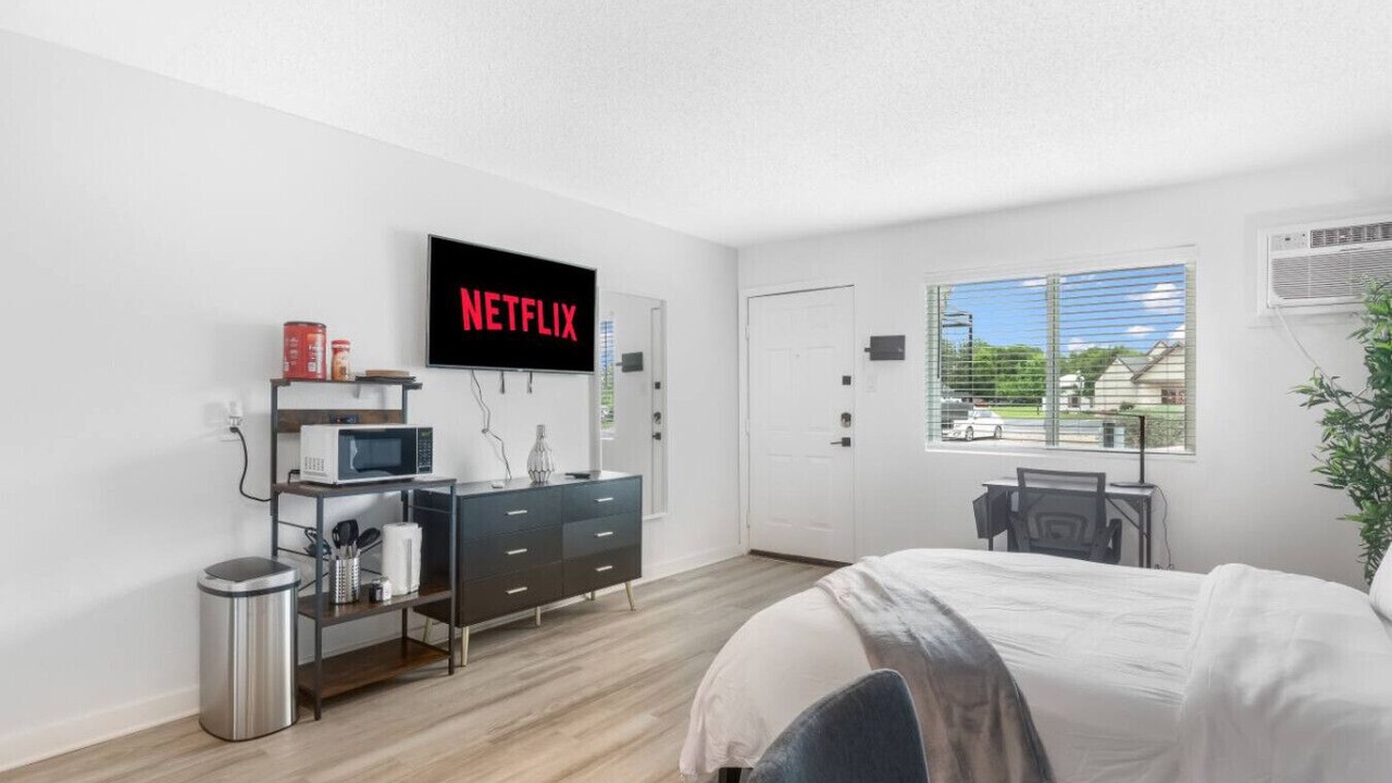 Photo of Bedroom in Haltom City
