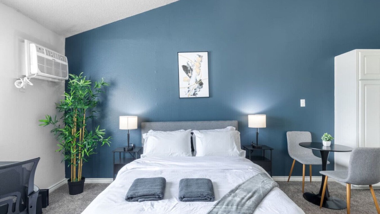 Photo of Bedroom in Haltom City