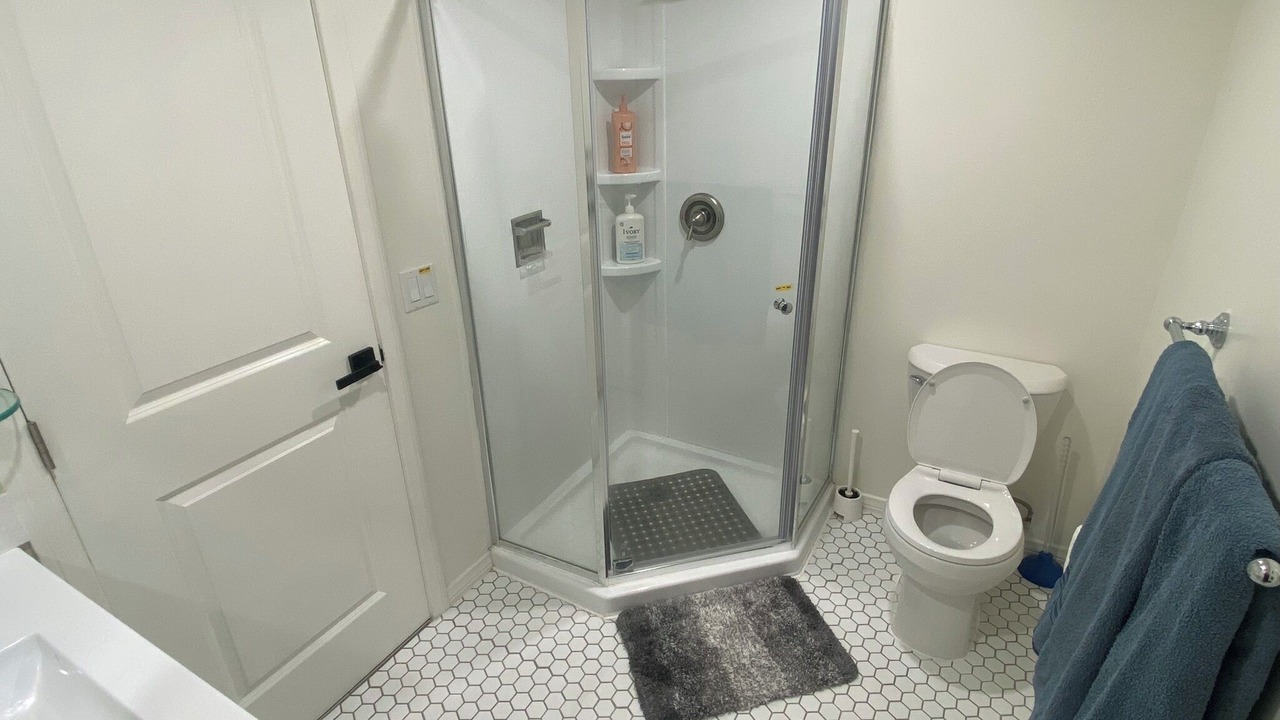 Photo of Bathroom in La Canada Flintridge