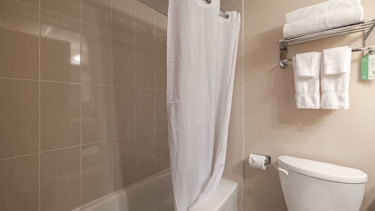 Photo of Bathroom in Silvertown