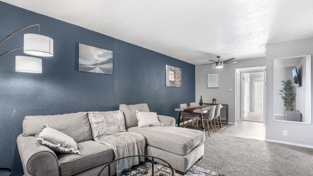 Photo of Livingroom in Central Arlington