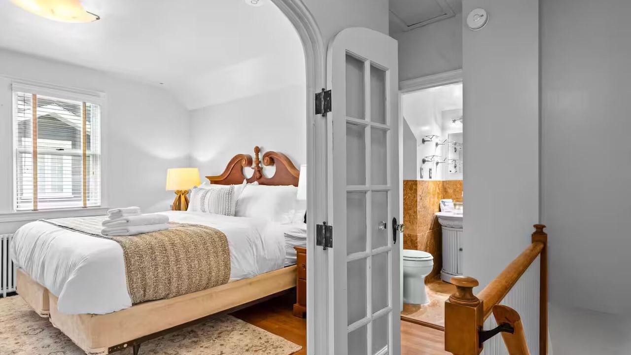 Photo of Bedroom in Northwest