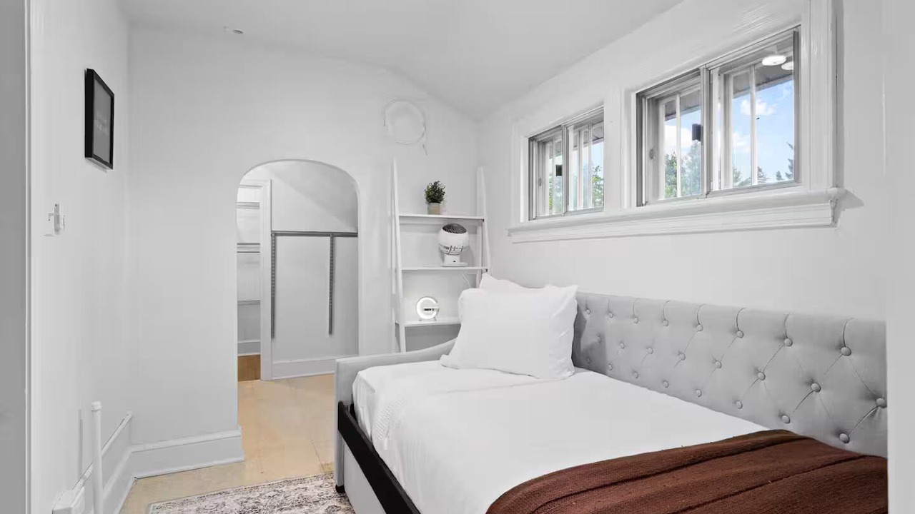 Photo of Bedroom in Northwest