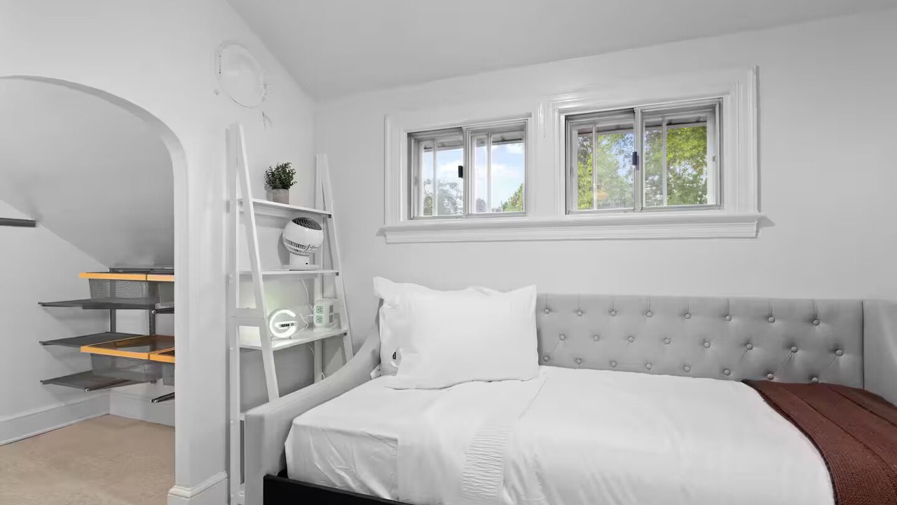 Photo of Bedroom in Northwest