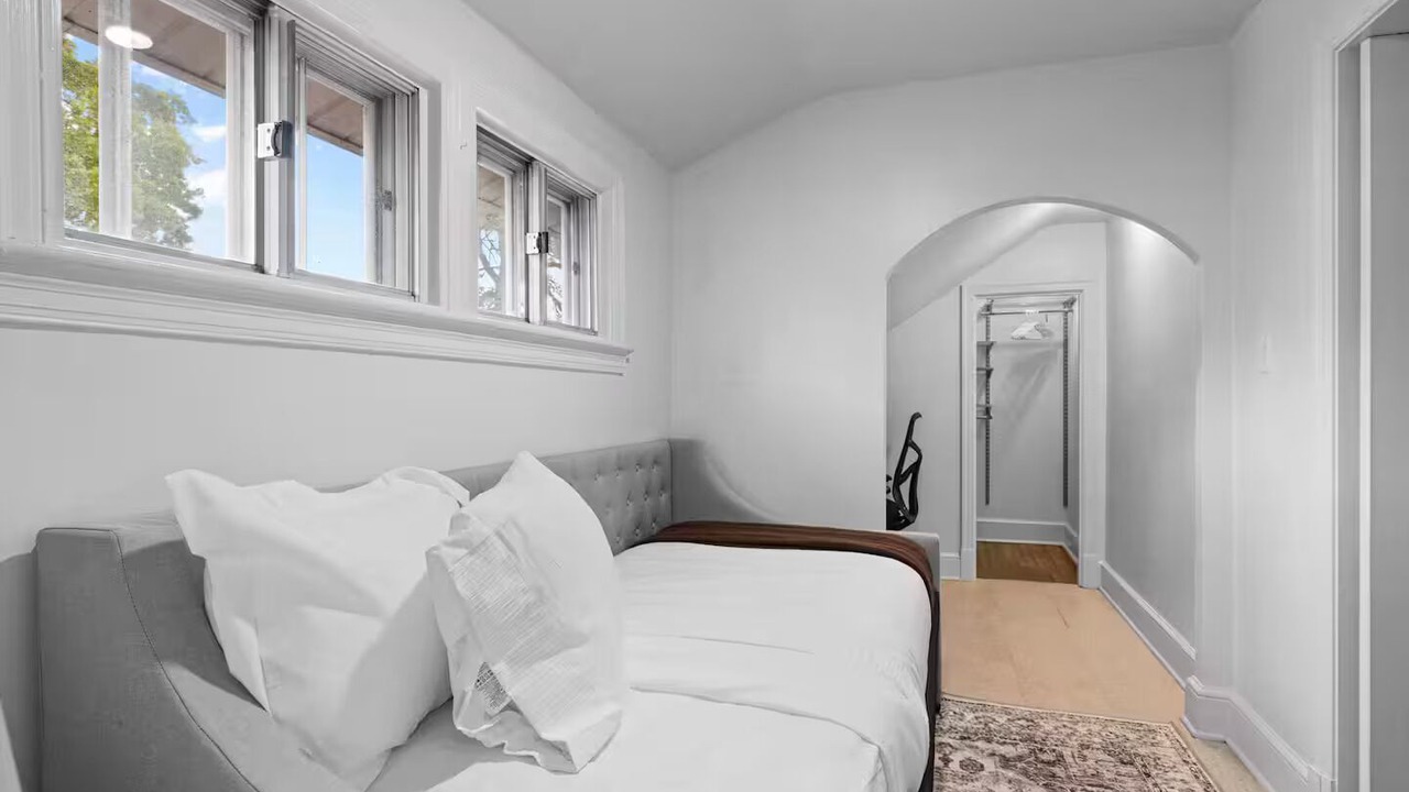 Photo of Bedroom in Northwest