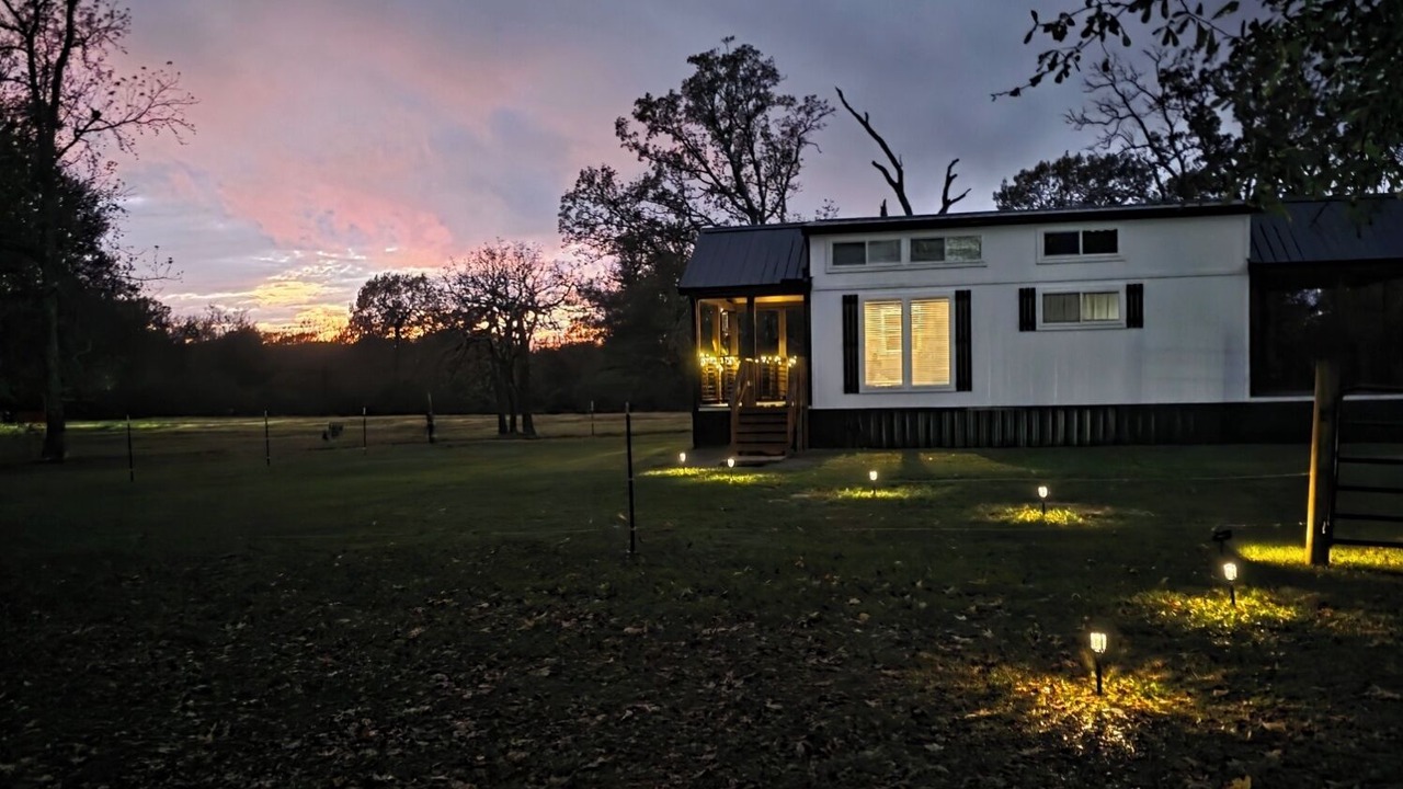 Photo of Outdoor in Oakwood