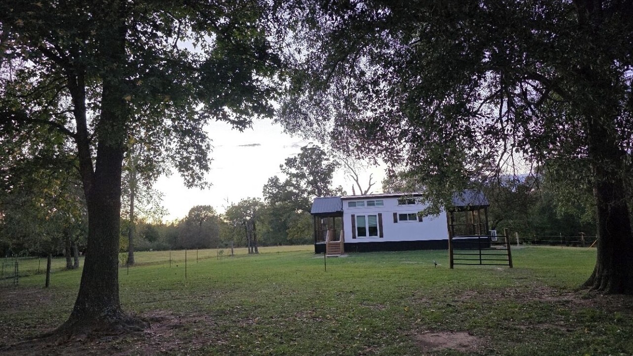 Photo of Outdoor in Oakwood