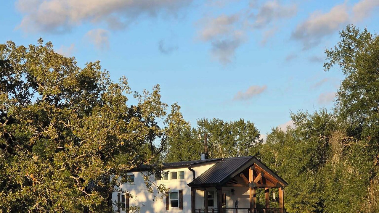 Photo of Outdoor in Oakwood