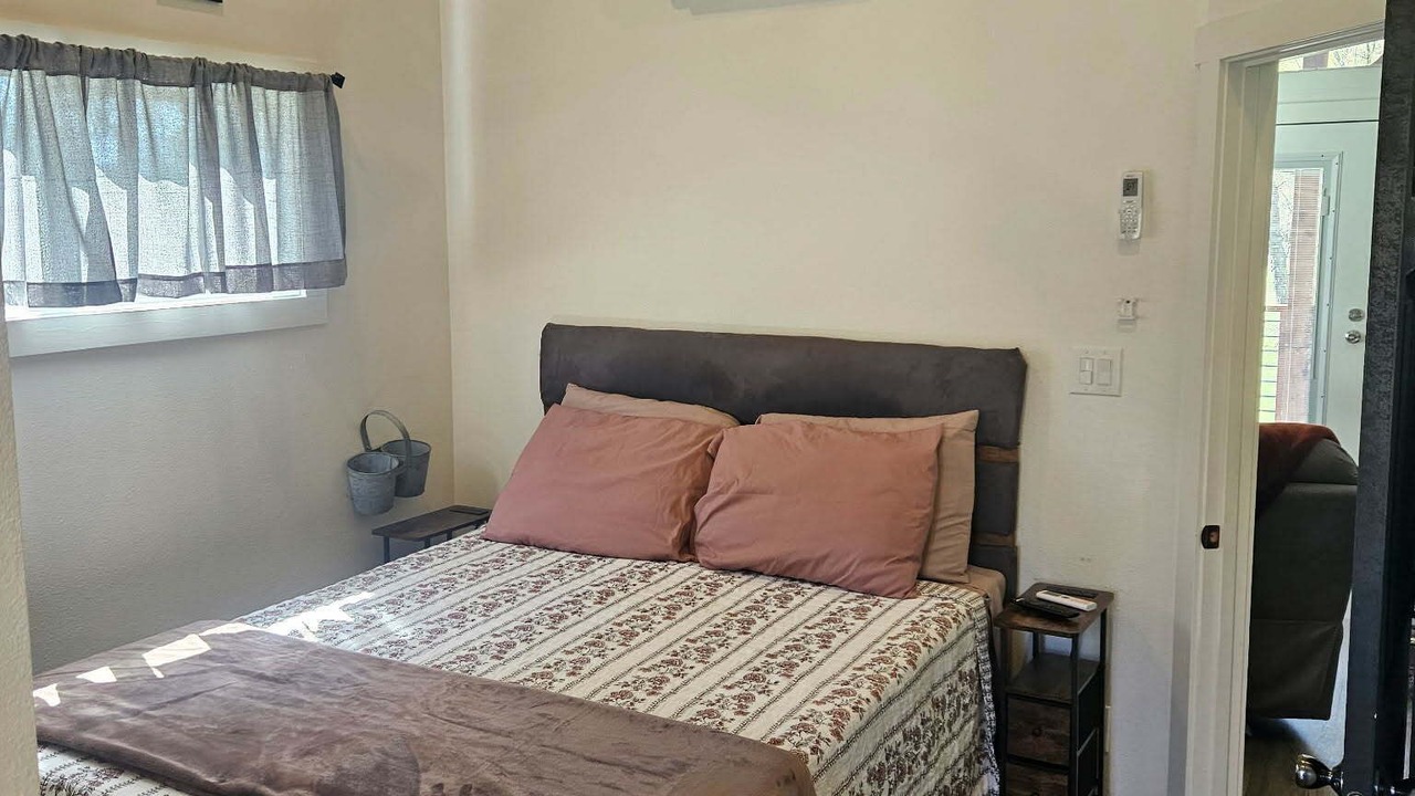 Photo of Bedroom in Oakwood