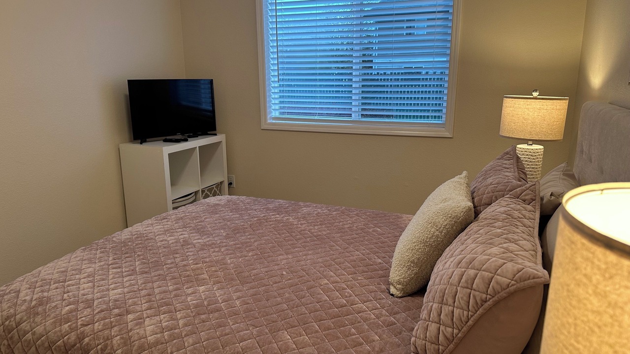 Photo of Bedroom in Keizer