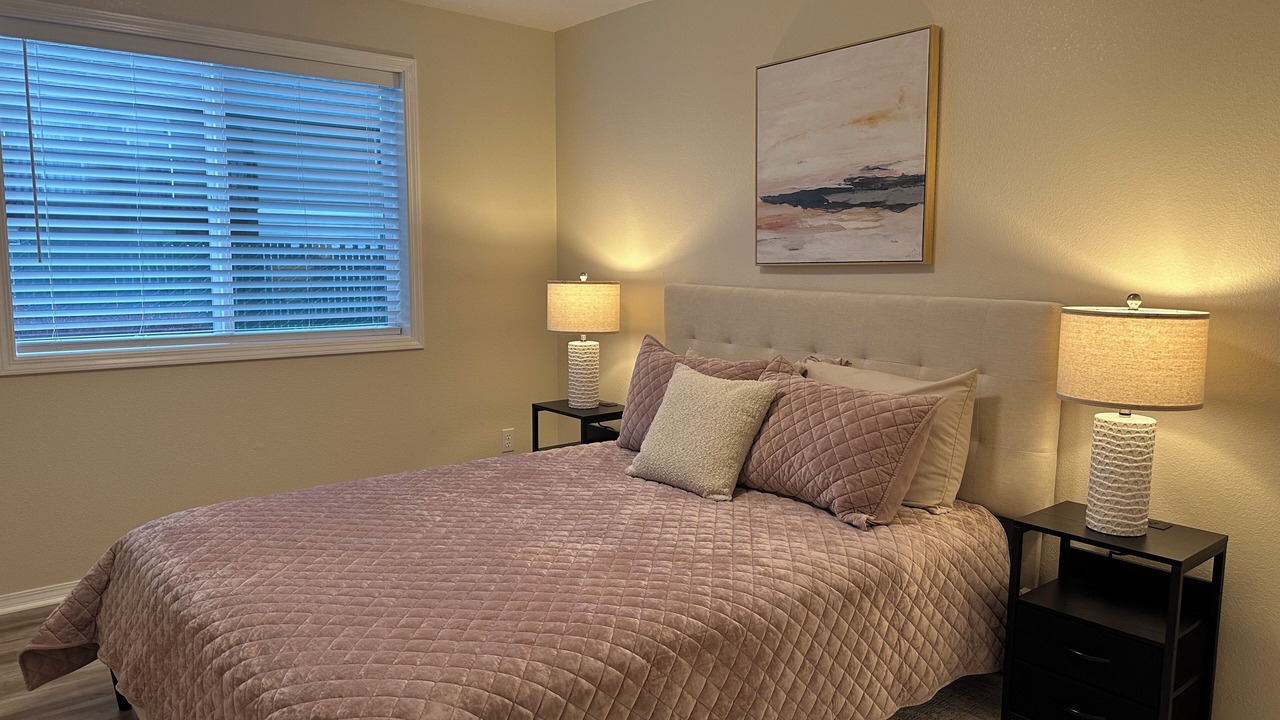 Photo of Bedroom in Keizer