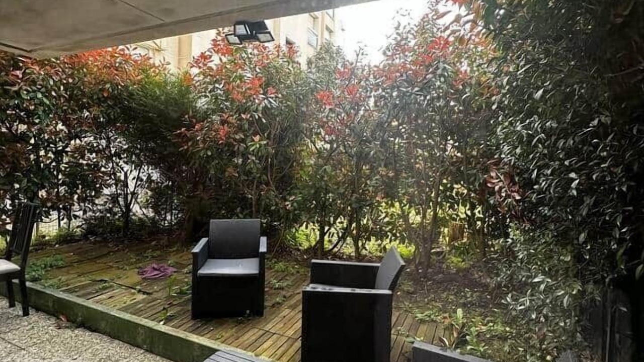 Photo of Patio Balcony in L'Hay-les-Roses