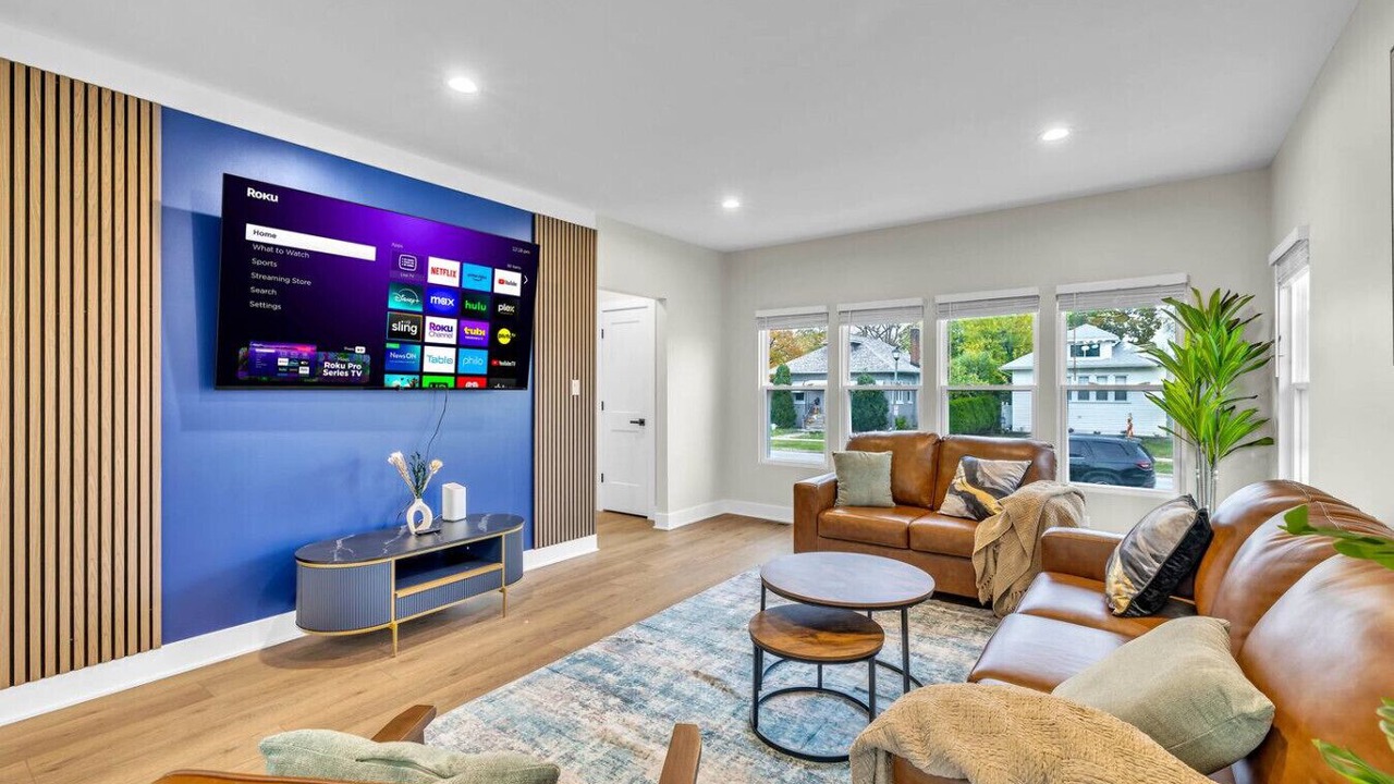 Photo of Livingroom in Maywood