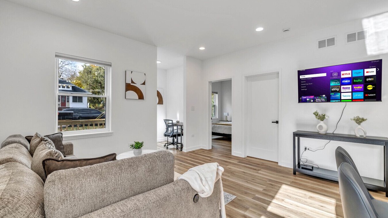 Photo of Livingroom in Elgin