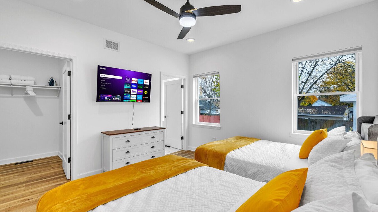 Photo of Bedroom in Elgin
