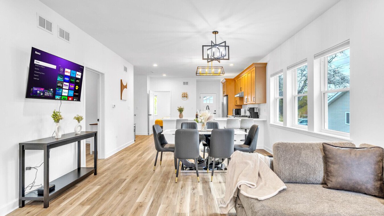Photo of Livingroom in Elgin