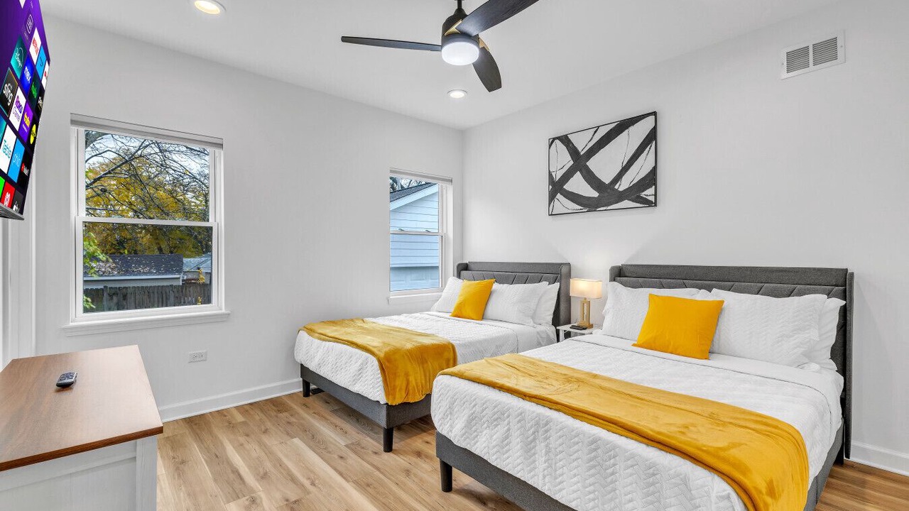 Photo of Bedroom in Elgin