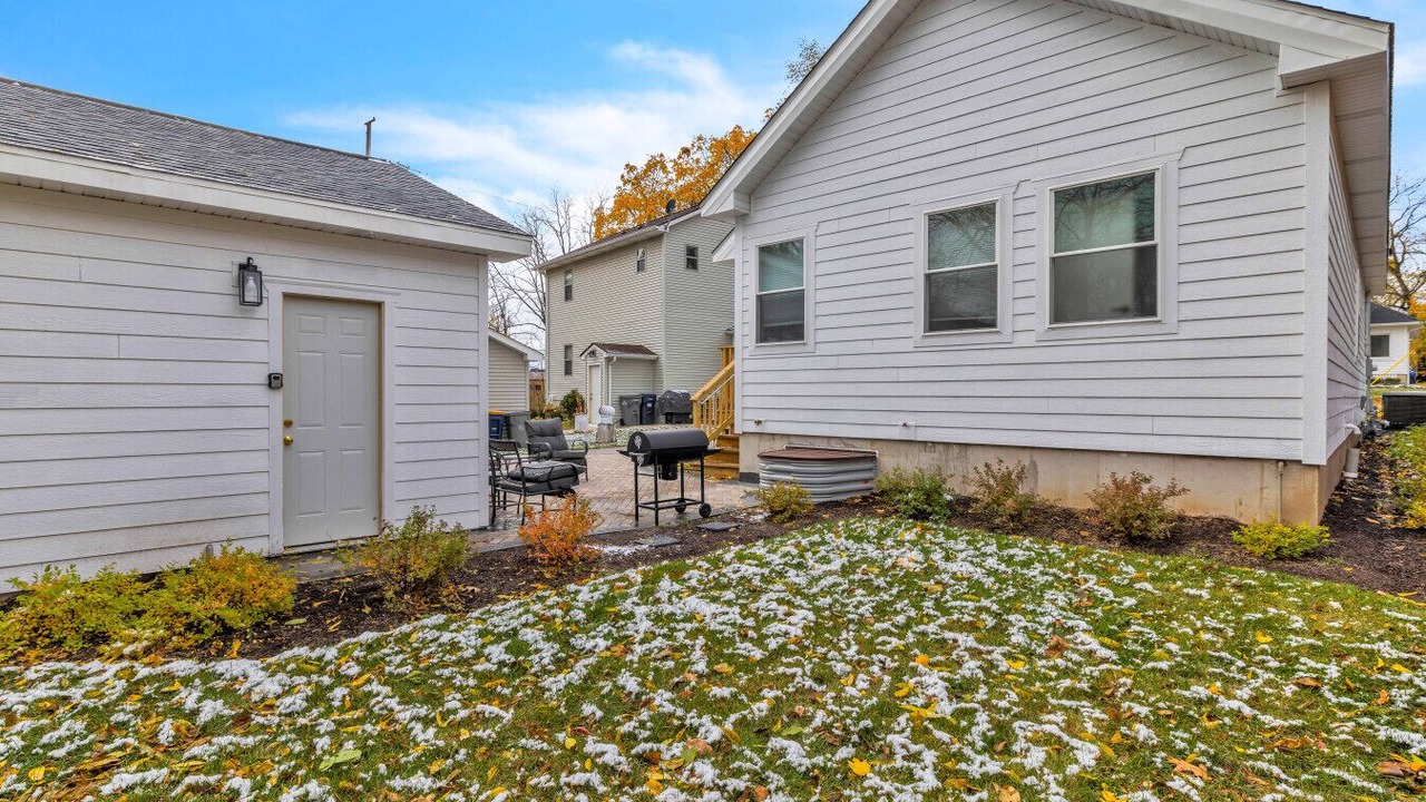 Photo of Outdoor in Elgin