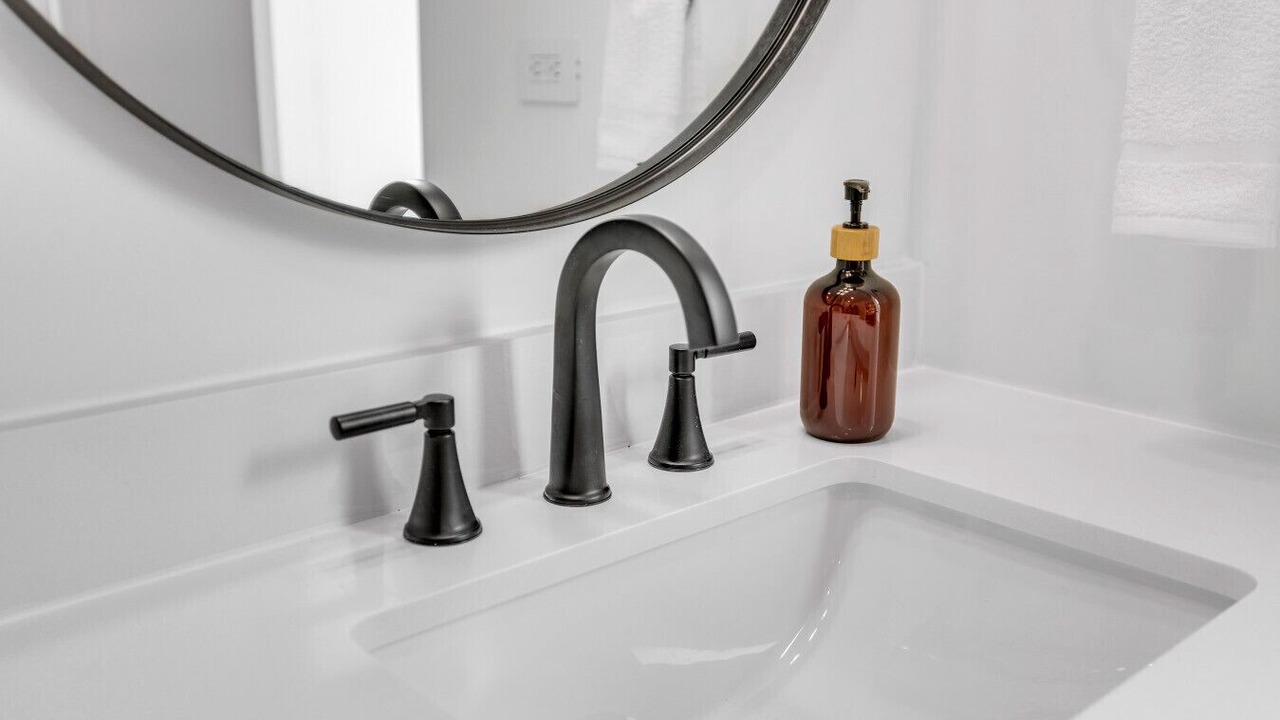 Photo of Bathroom in Elgin