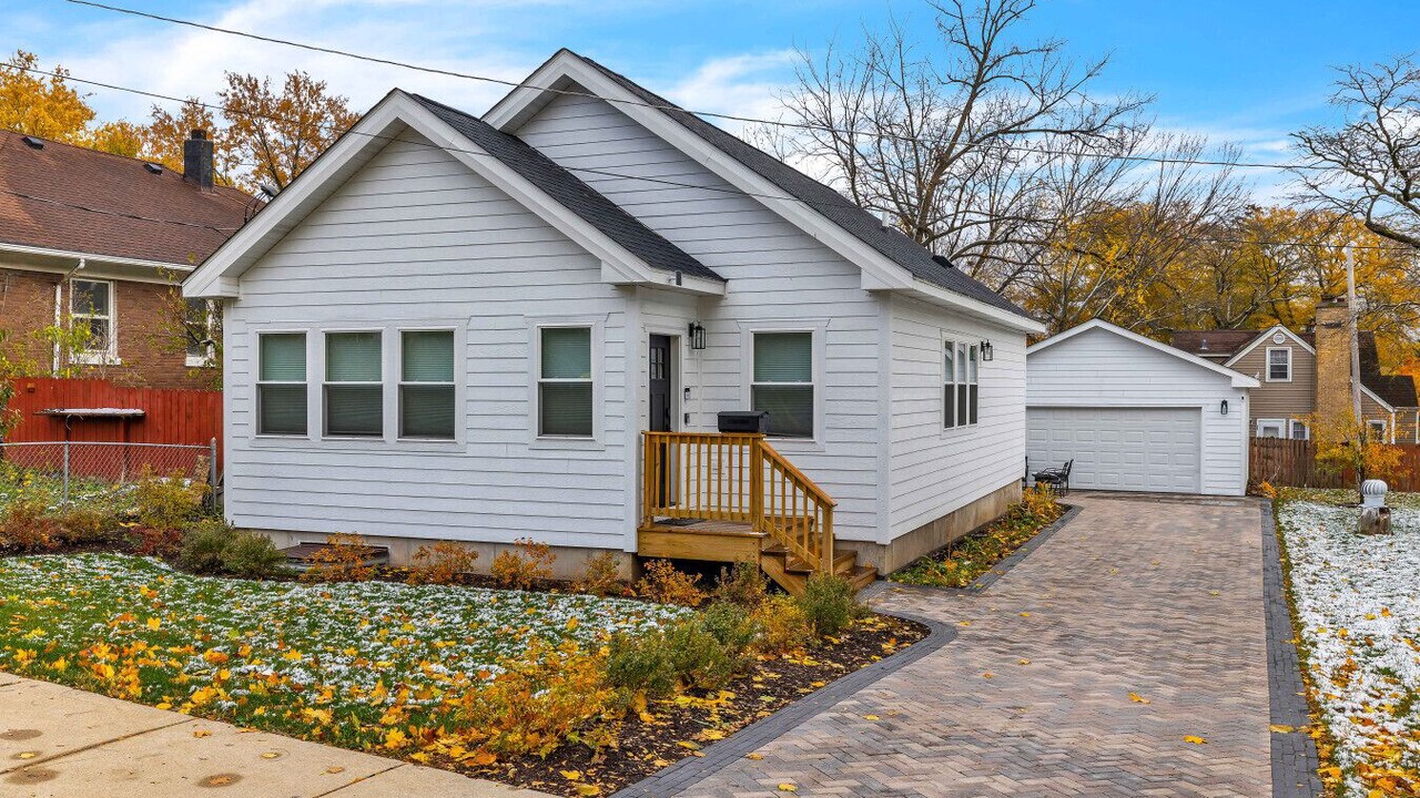Photo of Outdoor in Elgin