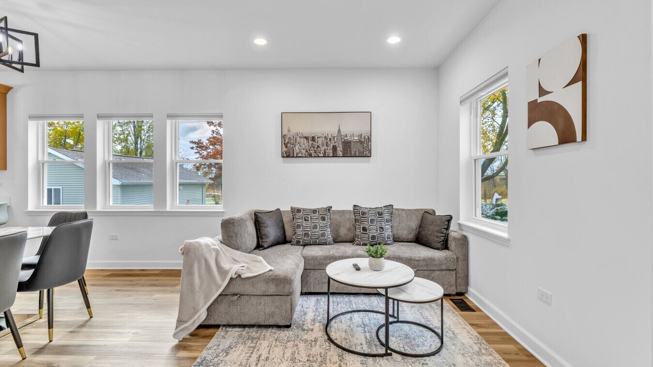 Photo of Livingroom in Elgin
