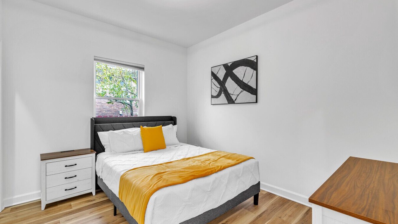 Photo of Bedroom in Elgin