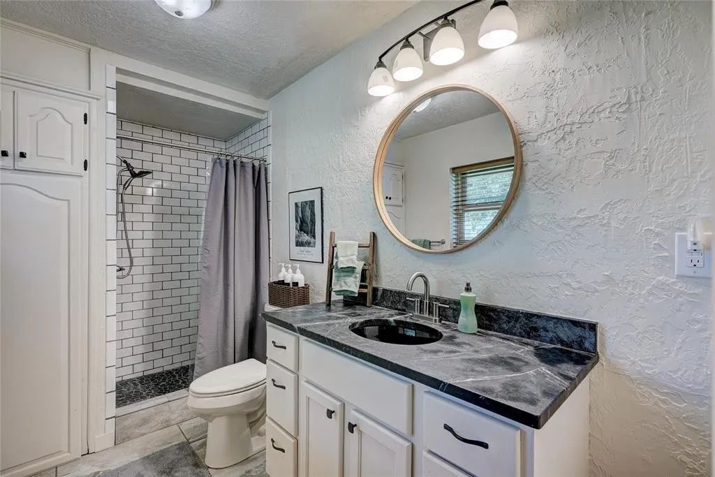 Photo of Bathroom in Lawton
