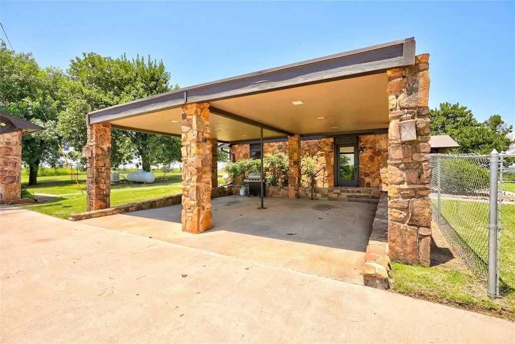 Photo of Patio Balcony in Lawton