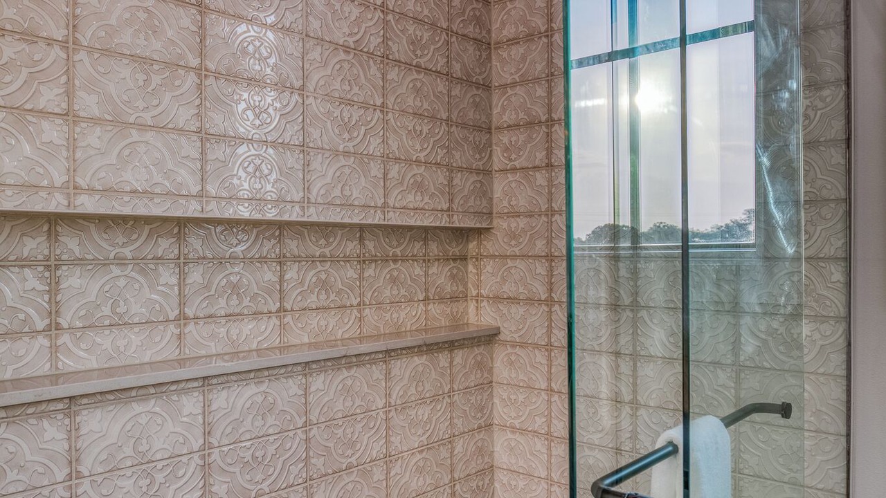 Photo of Bathroom in Round Top