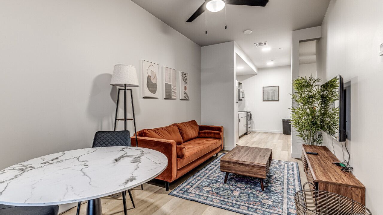 Photo of Livingroom in Midtown