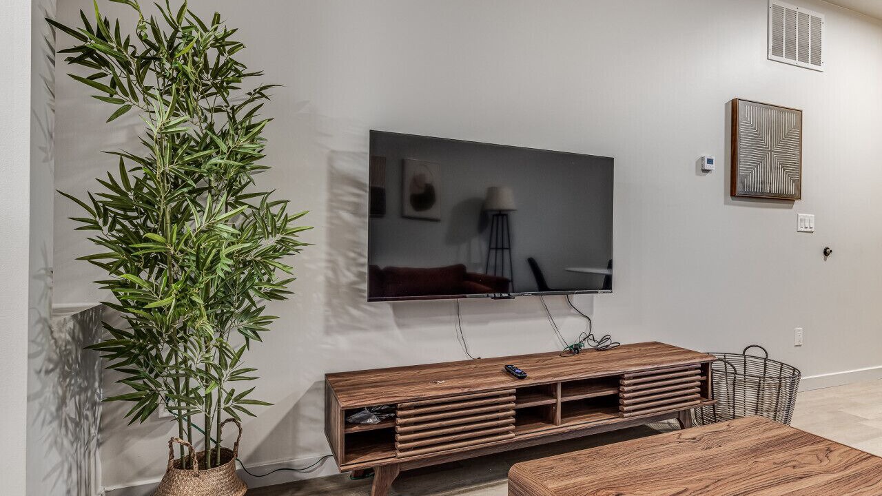 Photo of Livingroom in Midtown