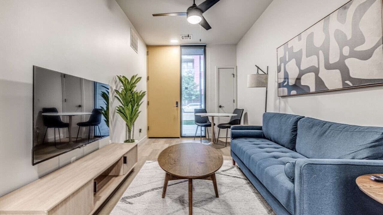 Photo of Livingroom in Midtown