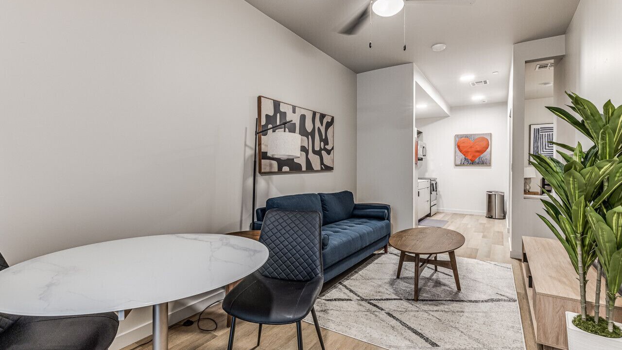 Photo of Livingroom in Midtown