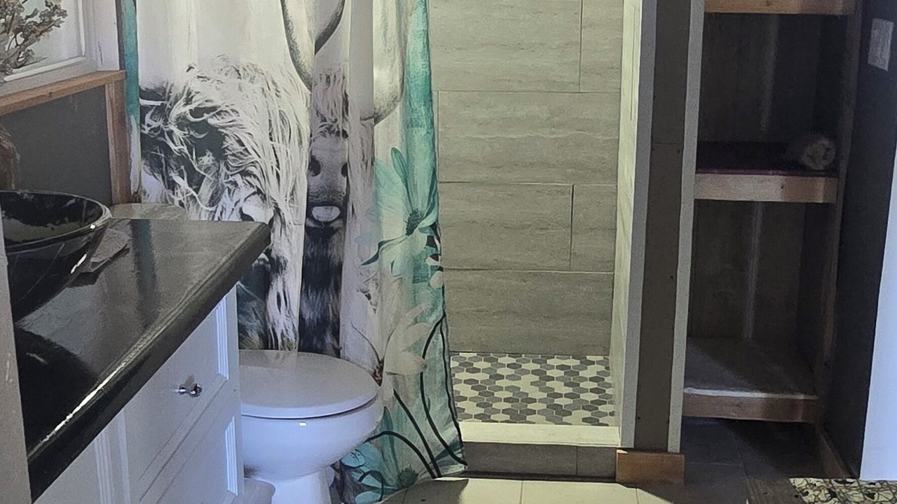 Photo of Bathroom in Macomb