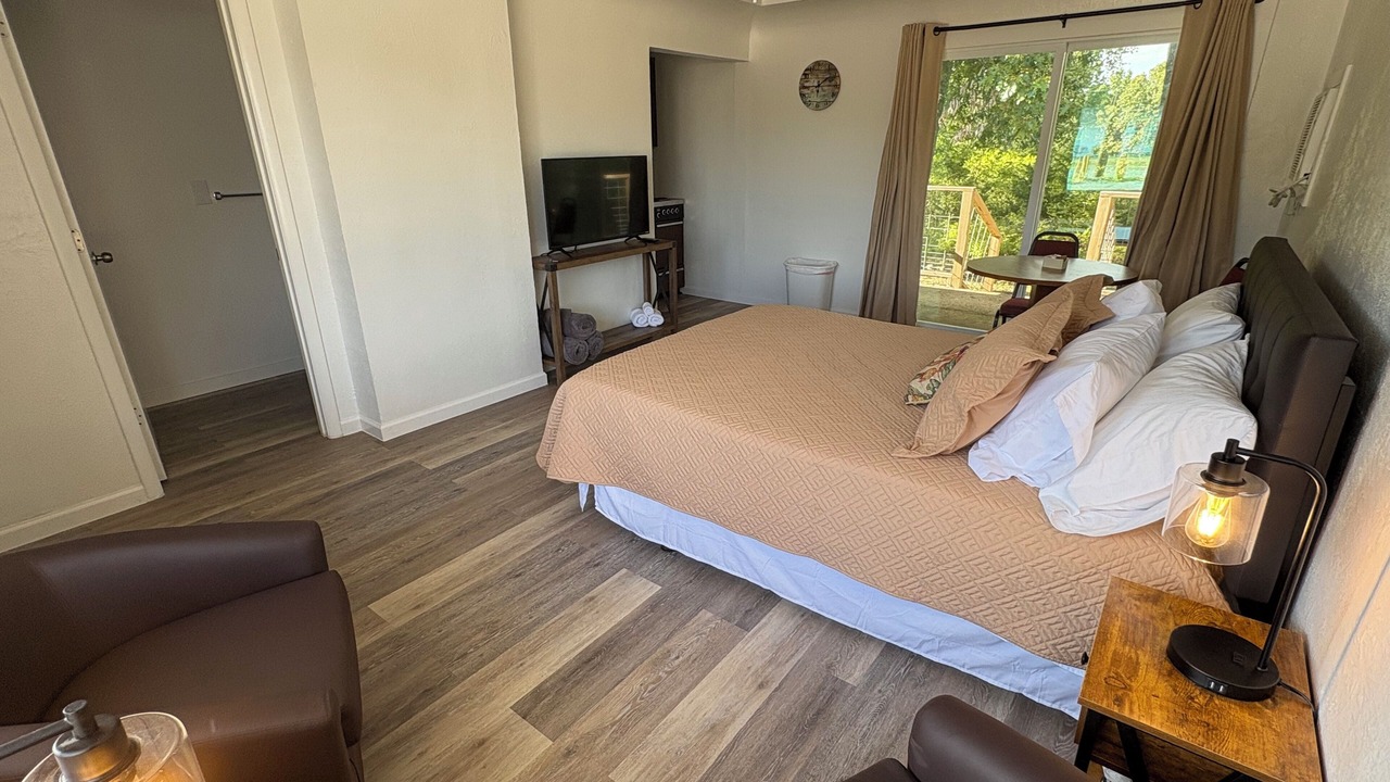 Photo of Bedroom in Bull Shoals