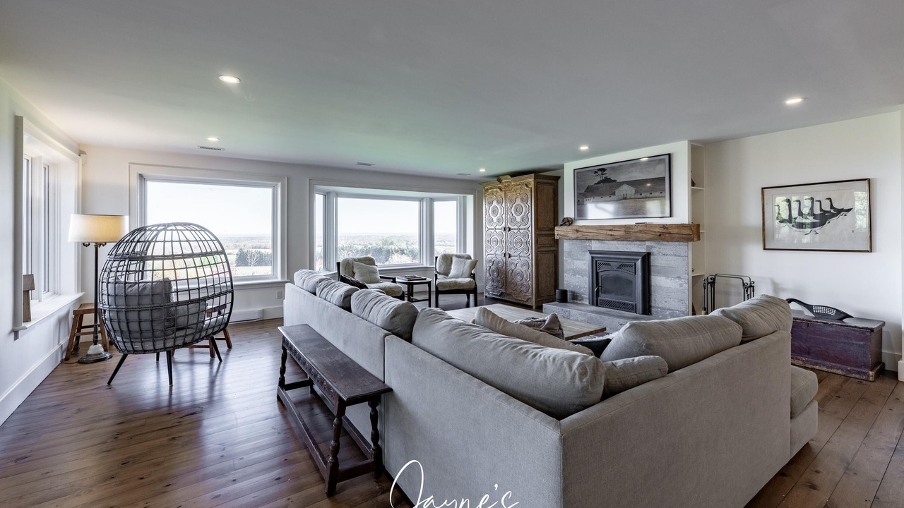 Photo of Livingroom in Glen Huron