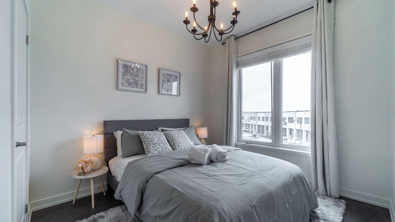 Photo of Bedroom in Oakville