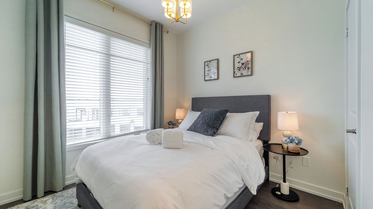 Photo of Bedroom in Oakville