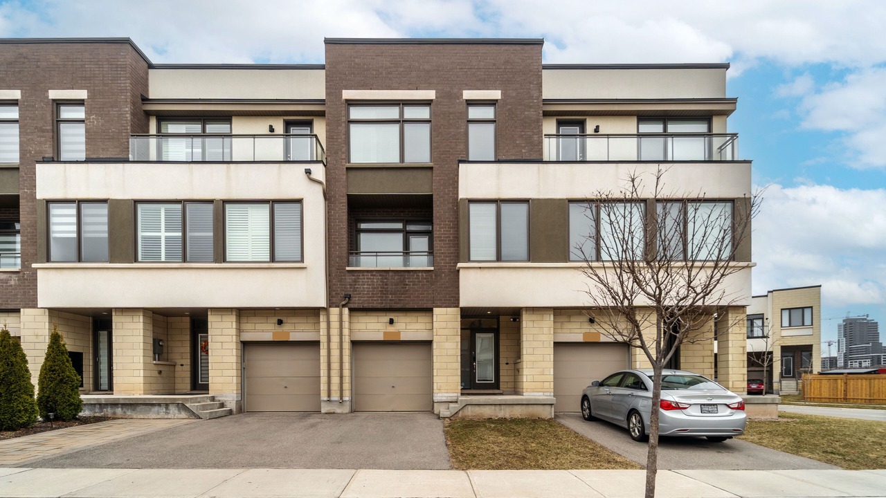 Photo of Outdoor in Oakville